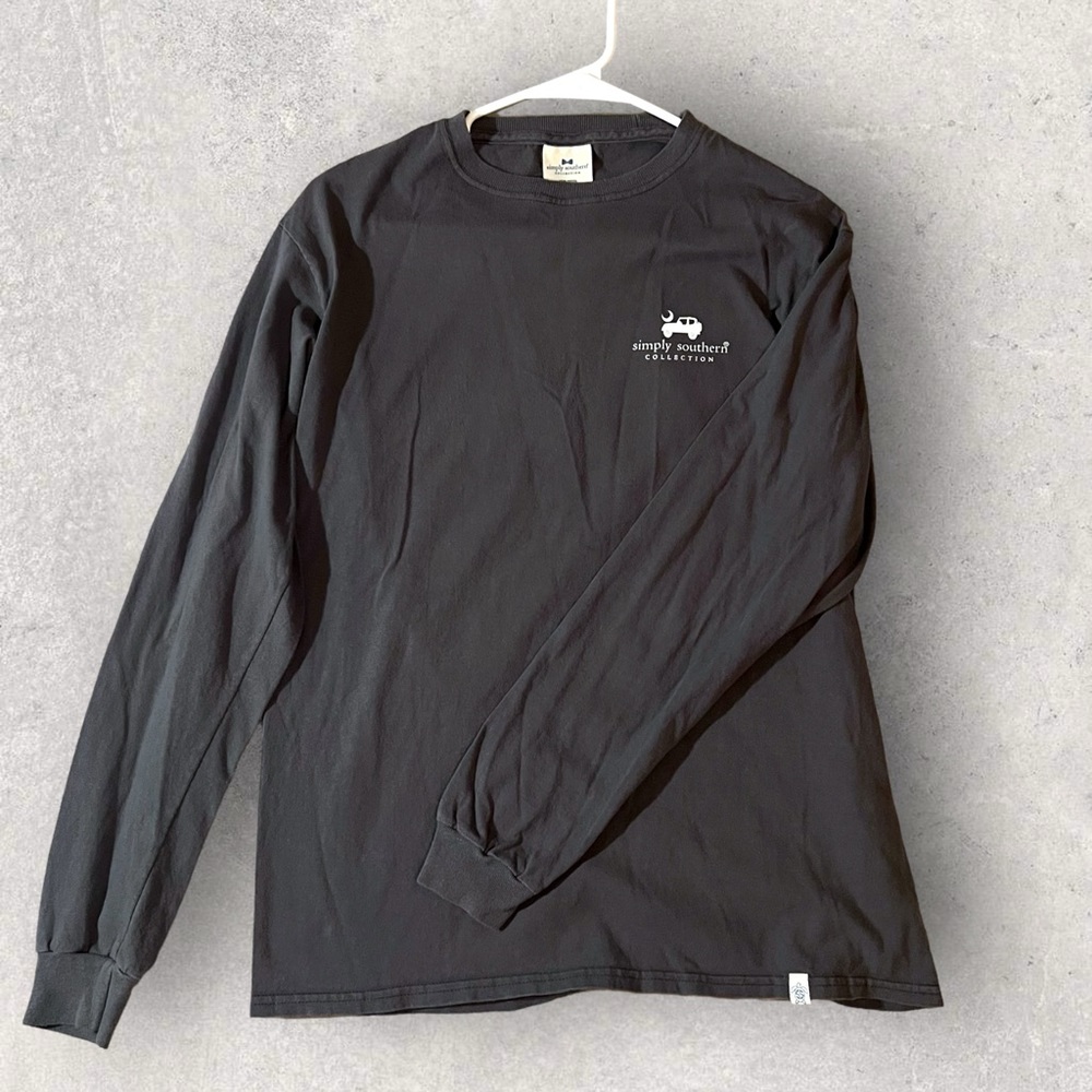 simply southern women’s grey long sleeve